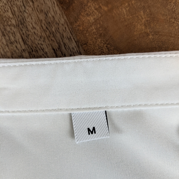 Peach Floral Button Down Blouse (Size: Medium) - Picture 9 of 11